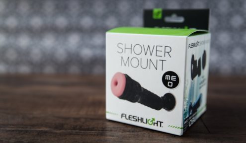 fleshlight_shower_mount_suction_cup_masturbation_sleeve_review (1)