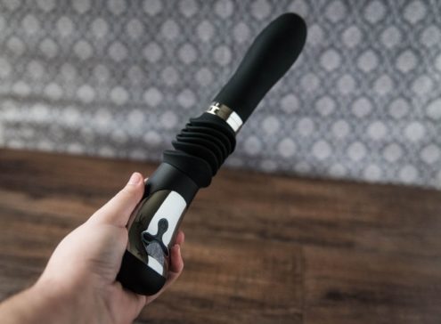 MiaMaxx Handheld Sex Machine Thrusting Dildo Review