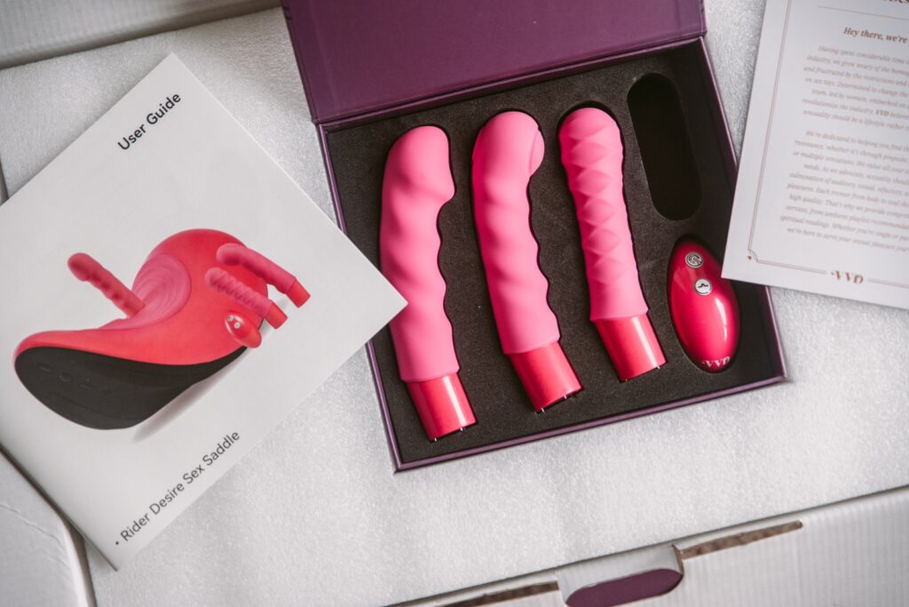 All of the attachments in their foam storage box they come in alongside the user guide and introductory information with it. For my VVD Rider Desire review.